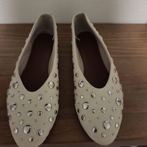 Zara Women’s Cream Embellished Pointed Toe Flats